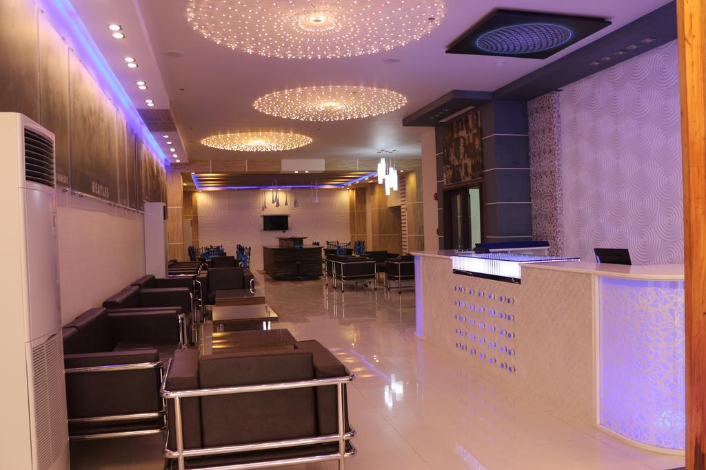 Icon Hotel North Edsa Quezon City Exterior foto